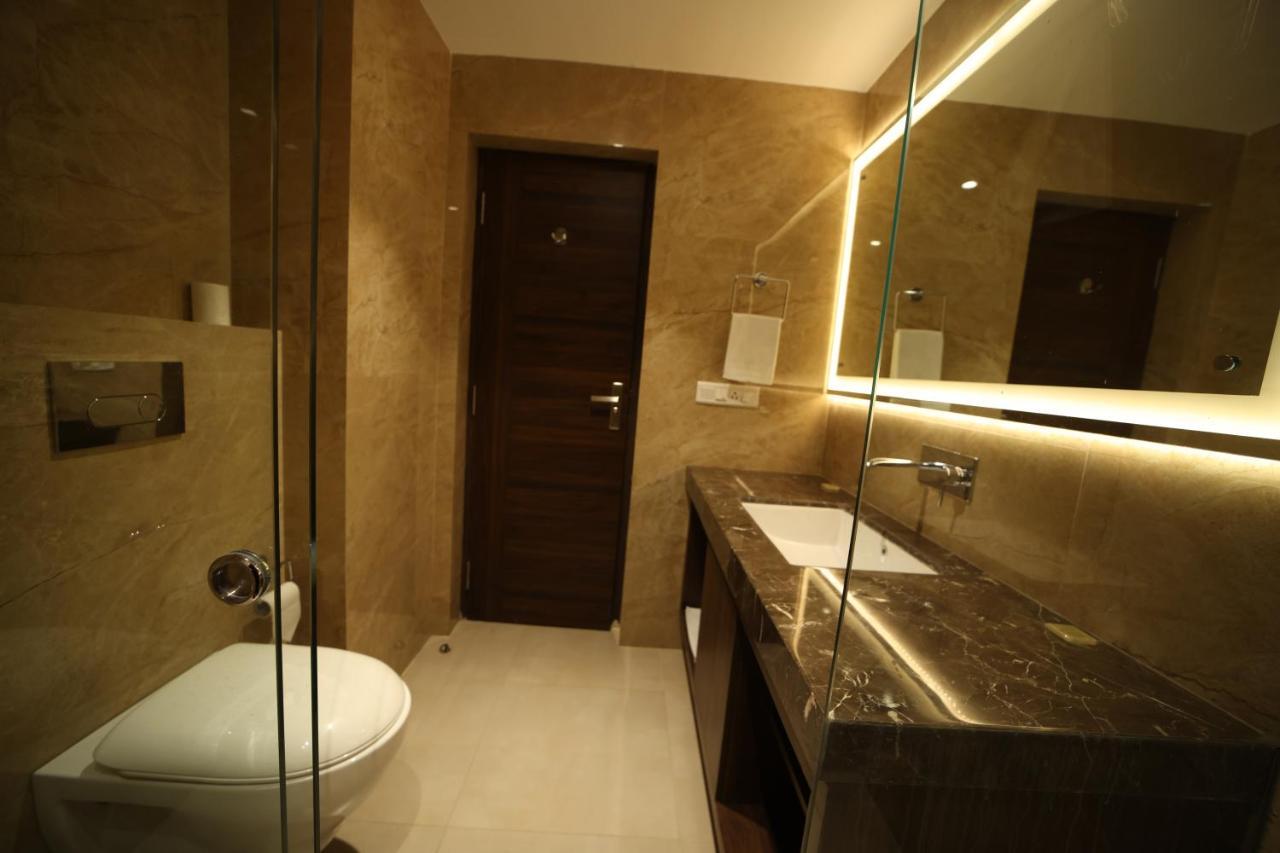 Hotel The Vilana A Unit Of Jg Developers רישיקש מראה חיצוני תמונה